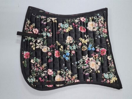 Edix zadeldek 8 pocket bloemen baroque dressuur zwart