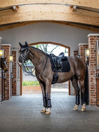 LeMieux zadeldek Suede Dressage Square zwart